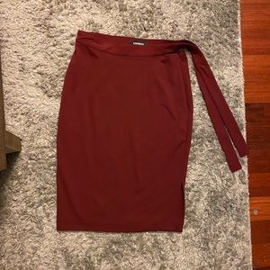 Express pencil skirt with side tie